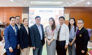 Hong Kong Polytechnic University เจรจาความร่วมมือ